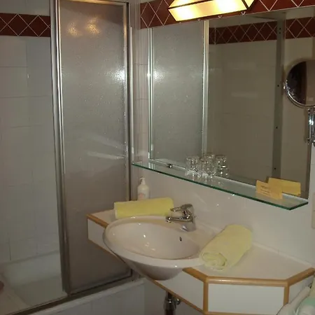 מלון Stegmuehlhof 4*